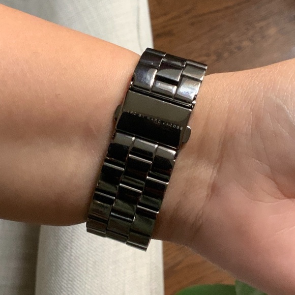 Watch - MARC by MARC JACOBS Gun Metal Grey. No box. - Picture 3 of 7